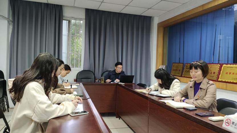 说明: 20211021党课照片